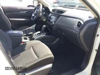 2019 Nissan Rogue SV with VIN KNMAT2MV2KP538352, listed as a IAAI auction lot 42036463 with 69,438 mi miles. Bid and sale history available at carsss.com. Image 5.