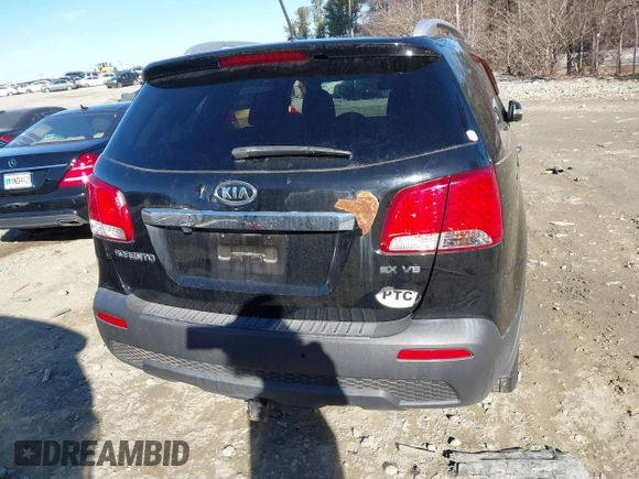 2013 Kia Sorento EX with VIN 5XYKU4A27DG414560, listed as a IAAI auction lot 41368699 with 101,185 mi miles and . Bid and sale history available at carsss.com. Image 16.