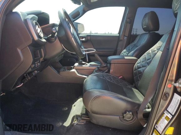 2017 Toyota Tacoma SR5 with VIN 3TMCZ5AN3HM076315, listed as a Copart auction lot 53828955 with 172,923 mi miles and Salvage Title. Bid and sale history available at carsss.com. Image 7.
