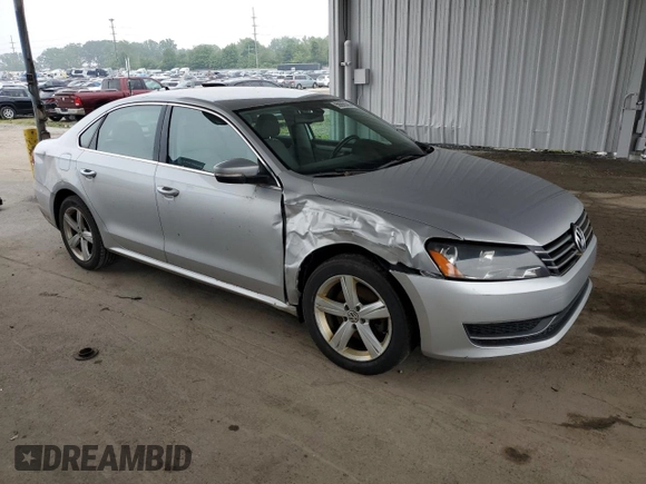 2013 Volkswagen Passat SE с VIN 1VWBH7A35DC118033, выставлен на аукционе Copart как лот 59998325 с пробегом 248 493 миль миль и Чистый • Clean title. История ставок и продаж доступна на DreamBid. Изображение 4.