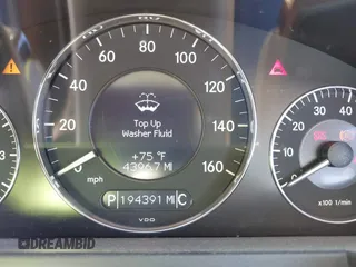 2008 Mercedes-Benz E-Class Luxury 3.5L with VIN WDBUF87X48B200170, listed as a IAAI auction lot 42142041 with 194,391 mi miles. Bid and sale history available at carsss.com. Image 7.
