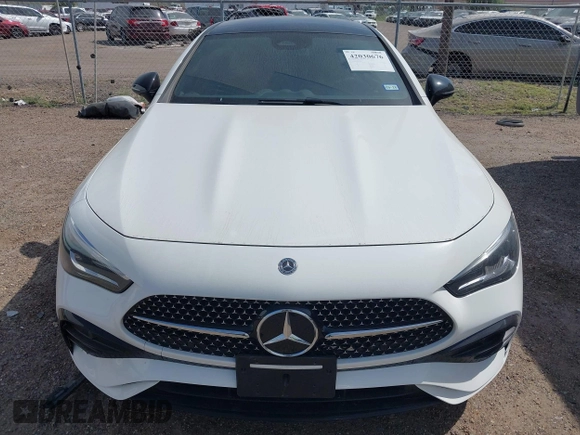 2024 Mercedes-Benz CLE 300 z VIN W1KMJ4HB6RF031846, wystawiony jako IAAI lot #42030676 z przebiegiem 7 544 mil mil oraz . Historia ofert i sprzedaży dostępna na DreamBid. Obrazek 6.