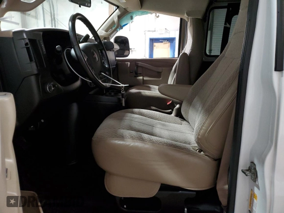 2022 GMC Savana z VIN 1GTZ7GF79N1230444, wystawiony jako Copart lot #47751865 z przebiegiem 43 481 mil mil oraz Szkoda całkowita • Salvage title. Historia ofert i sprzedaży dostępna na DreamBid. Obrazek 7.