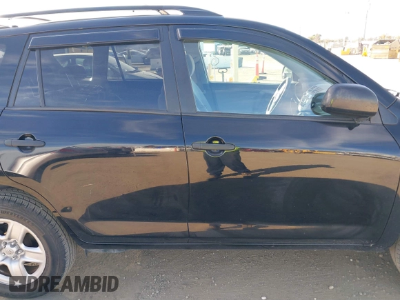 2007 Toyota RAV4 with VIN JTMZD33V376043839, listed as a IAAI auction lot 41670983 with 181,499 mi miles. Bid and sale history available at carsss.com. Image 13.