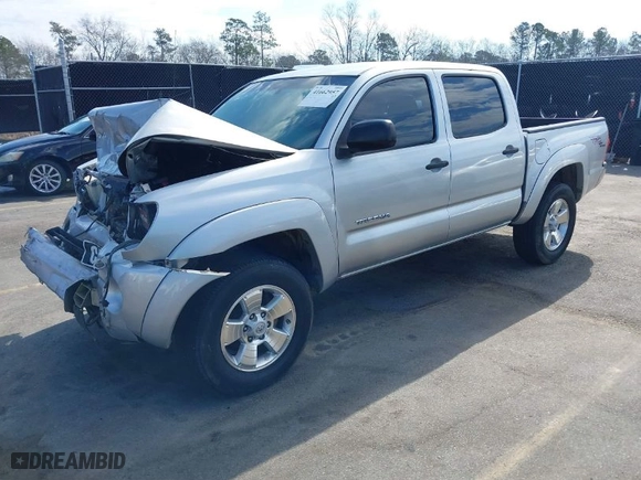 2007 Toyota Tacoma with VIN 3TMLU42N37M011891, listed as a IAAI auction lot 41662957 with 273,821 mi miles. Bid and sale history available at carsss.com. Image 2.