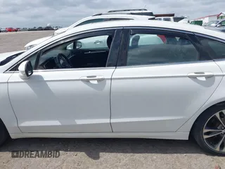 2019 Ford Fusion Titanium with VIN 3FA6P0D91KR140260, listed as a IAAI auction lot 41931629 with 95,207 mi miles. Bid and sale history available at carsss.com. Image 14.