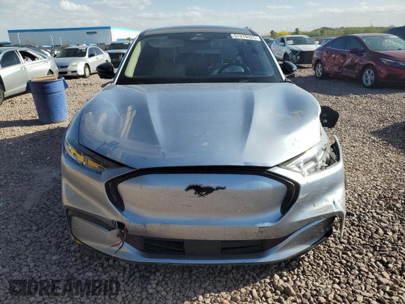 2022 Ford Mustang Mach-E Premium с VIN 3FMTK3R76NMA19273, выставлен на аукционе Copart как лот 51270325 с пробегом 30 114 миль миль и Списание • Salvage title. История ставок и продаж доступна на DreamBid. Изображение 5.
