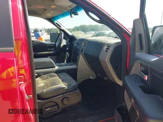 2004 Ford F-150 XLT z VIN 1FTPW14544KB56495, wystawiony jako IAAI lot #42574864 z przebiegiem 237 708 mil mil oraz . Historia ofert i sprzedaży dostępna na DreamBid. Obrazek 5.
