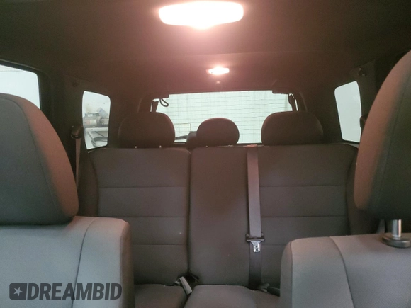 2012 Ford Escape XLT z VIN 1FMCU9DG3CKC81146, wystawiony jako Copart lot #58999625 z przebiegiem 169 942 mil mil oraz Czysty tytuł • Clean title. Historia ofert i sprzedaży dostępna na DreamBid. Obrazek 10.