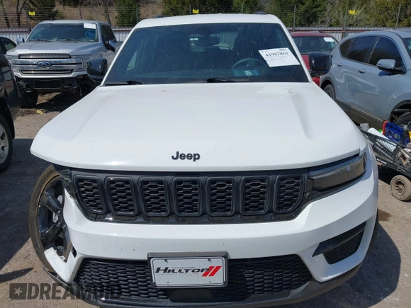 2023 Jeep Grand Cherokee Laredo z VIN 1C4RJHAG2PC538934, wystawiony jako IAAI lot #41902861 z przebiegiem 31 664 mil mil oraz . Historia ofert i sprzedaży dostępna na DreamBid. Obrazek 13.