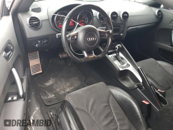 2008 Audi TT 2.0T z VIN TRUAF38J881003239, wystawiony jako Copart lot #44461675 z przebiegiem 167 366 mil mil oraz Szkoda całkowita • Salvage title. Historia ofert i sprzedaży dostępna na DreamBid. Obrazek 8.
