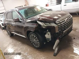2024 Hyundai Palisade Calligraphy z VIN KM8R7DGE4RU648051, wystawiony jako IAAI lot #41598525 z przebiegiem 13 291 mil mil oraz . Historia ofert i sprzedaży dostępna na DreamBid. Obrazek 1.
