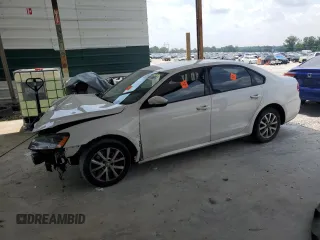 2012 Volkswagen Passat S с VIN 1VWAP7A30CC037230, выставлен на аукционе Copart как лот 62407865 с пробегом 161 242 миль миль и Списание • Salvage title. История ставок и продаж доступна на DreamBid. Изображение 1.