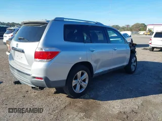 2011 Toyota Highlander Limited with VIN 5TDYK3EH3BS030851, listed as a IAAI auction lot 41632465 with 249,790 mi miles and . Bid and sale history available at DreamBid. Image 4.
