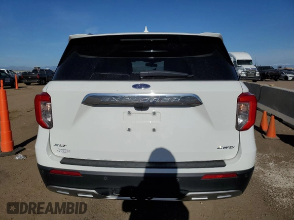 2022 Ford Explorer XLT with VIN 1FMSK8DH0NGB64957, listed as a Copart auction lot 54223705 with 18,467 mi miles and Salvage Title. Bid and sale history available at DreamBid. Image 6.