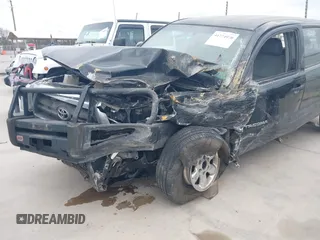 2007 Toyota Tacoma PreRunner with VIN 3TMJU62N67M038165, listed as a IAAI auction lot 41774970 with 273,305 mi miles and . Bid and sale history available at DreamBid. Image 6.