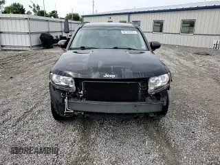 2016 Jeep Compass Latitude with VIN 1C4NJDEB2GD573909, listed as a Copart auction lot 62168225 with 70,944 mi miles and Salvage title. Bid and sale history available at DreamBid. Image 15.