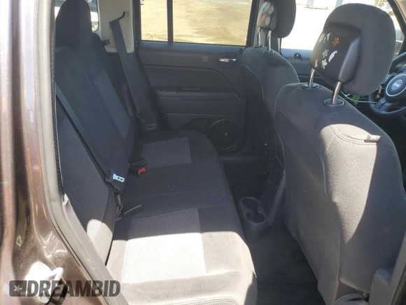 2014 Jeep Patriot Sport z VIN 1C4NJPBB7ED813331, wystawiony jako Copart lot #58982415 z przebiegiem 76 446 mil mil oraz Szkoda całkowita • Salvage title. Historia ofert i sprzedaży dostępna na DreamBid. Obrazek 11.
