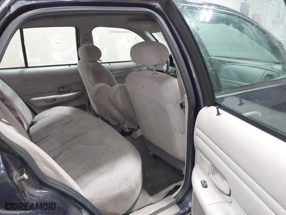 2000 Ford Crown Victoria with VIN 2FAFP73W1YX129365, listed as a IAAI auction lot 41865917 with 102,957 mi miles. Bid and sale history available at carsss.com. Image 8.