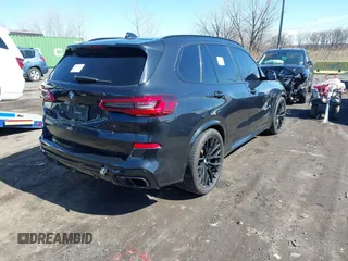 2019 BMW X5 xDrive50i with VIN 5UXJU2C5XKLN66873, listed as a IAAI auction lot 41472246 with 98,571 mi miles. Bid and sale history available at carsss.com. Image 4.
