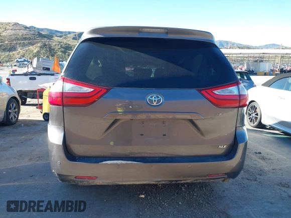 2017 Toyota Sienna XLE Auto Access Seat with VIN 5TDYZ3DC0HS836849, listed as a IAAI auction lot 41846570 with 158,056 mi miles and . Bid and sale history available at DreamBid. Image 16.