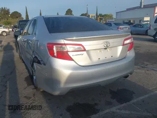2013 Toyota Camry L with VIN 4T1BF1FK4DU237378, listed as a IAAI auction lot 41921337 with 127,535 mi miles. Bid and sale history available at carsss.com. Image 3.