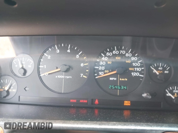 1996 Jeep Grand Cherokee Limited with VIN 1J4GZ78Y9TC351364, listed as a IAAI auction lot 42368001 with 254,634 mi miles and . Bid and sale history available at DreamBid. Image 7.