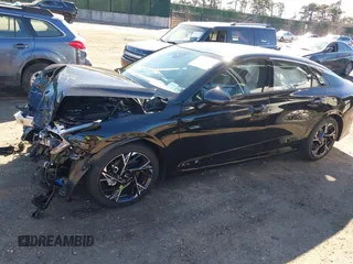 2025 Kia K5 GT-Line z VIN KNAG64J76S5348307, wystawiony jako IAAI lot #41690431 z przebiegiem 1672 mil mil oraz . Historia ofert i sprzedaży dostępna na DreamBid. Obrazek 14.