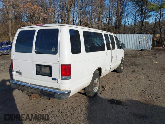 2008 Ford Econoline Passenger XL with VIN 1FBSS31L08DB22945, listed as a IAAI auction lot 41315012 with 330,809 mi miles and . Bid and sale history available at DreamBid. Image 4.