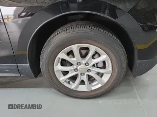 2019 Chevrolet Equinox LT z VIN 2GNAXTEV8K6259682, wystawiony jako IAAI lot #42409014 z przebiegiem 61 196 mil mil oraz . Historia ofert i sprzedaży dostępna na DreamBid. Obrazek 1.