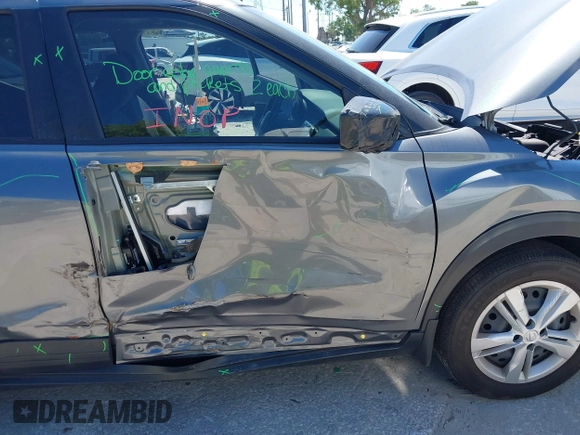 2023 Nissan Kicks S with VIN 3N1CP5BV5PL552026, listed as a IAAI auction lot 41882997 with 16,623 mi miles. Bid and sale history available at carsss.com. Image 6.