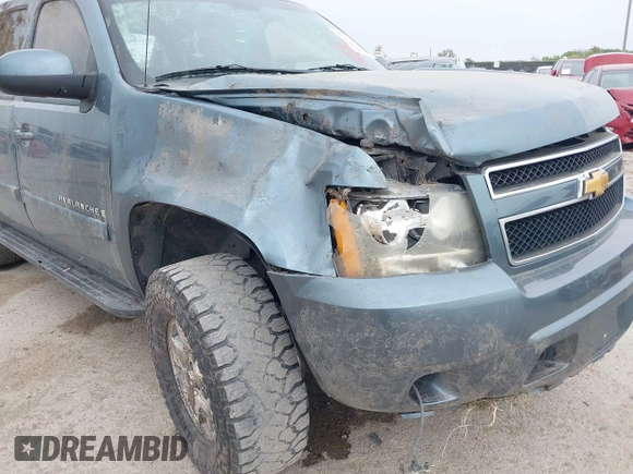 2008 Chevrolet Avalanche LS с VIN 3GNEC12J78G266817, выставлен на аукционе IAAI как лот 41947950 с пробегом 164 416 миль миль и . История ставок и продаж доступна на DreamBid. Изображение 6.