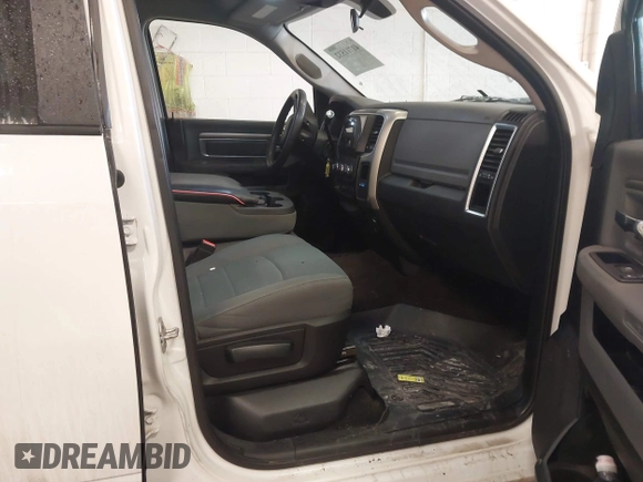 2015 Ram 2500 SLT z VIN 3C6TR5JT2FG645527, wystawiony jako IAAI lot #41711532 z przebiegiem 178 185 mil mil oraz . Historia ofert i sprzedaży dostępna na DreamBid. Obrazek 5.