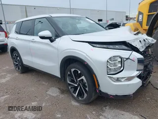 2024 Mitsubishi Outlander SE z VIN JA4J4VA88RZ062436, wystawiony jako IAAI lot #42486354 z przebiegiem 31 432 mil mil oraz . Historia ofert i sprzedaży dostępna na DreamBid. Obrazek 1.