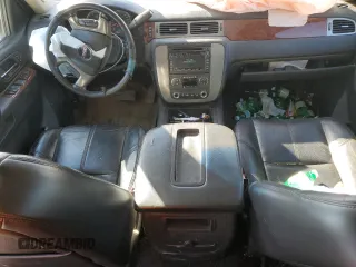 2011 GMC Sierra 2500HD SLT с VIN 1GT121C8XBF145553, выставлен на аукционе Copart как лот 77220804 с пробегом 414 257 миль миль и Списание • Salvage title. История ставок и продаж доступна на DreamBid. Изображение 8.
