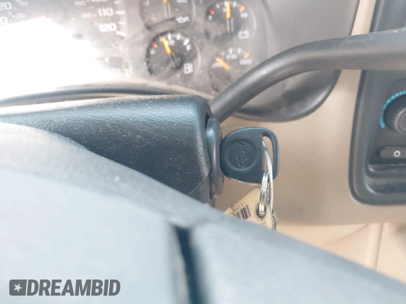 2003 Chevrolet Tahoe LS с VIN 1GNEC13Z43R184184, выставлен на аукционе IAAI как лот 41814758 с пробегом Не указан миль и . История ставок и продаж доступна на DreamBid. Изображение 11.