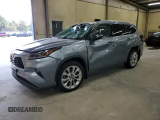 2021 Toyota Highlander Limited с VIN 5TDDZRBH8MS086109, выставлен на аукционе Copart как лот 62425805 с пробегом 110 733 миль миль и Списание • Salvage title. История ставок и продаж доступна на DreamBid. Изображение 1.