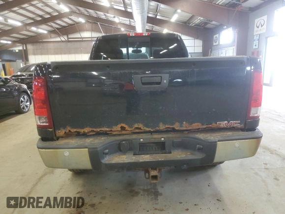 2013 GMC Sierra 1500 SLE z VIN 1GTR2VE77DZ276469, wystawiony jako Copart lot #47900465 z przebiegiem 218 729 mil mil oraz Czysty tytuł • Clean title. Historia ofert i sprzedaży dostępna na DreamBid. Obrazek 6.