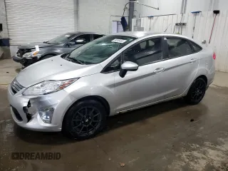 2011 Ford Fiesta SE z VIN 3FADP4BJ8BM116708, wystawiony jako Copart lot #54046465 z przebiegiem 169 679 mil mil oraz Szkoda całkowita • Salvage title. Historia ofert i sprzedaży dostępna na DreamBid. Obrazek 1.