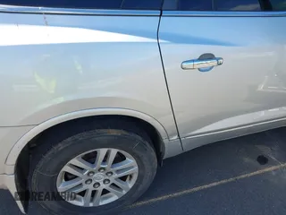 2015 Buick Enclave Convenience with VIN 5GAKRAKD9FJ147474, listed as a IAAI auction lot 41725410 with Not Provided miles and . Bid and sale history available at carsss.com. Image 6.