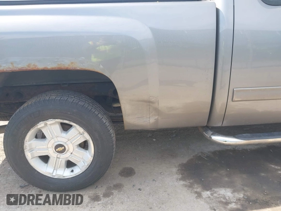 2013 Chevrolet Silverado 1500 LT with VIN 1GCRKSE79DZ198291, listed as a IAAI auction lot 42168616 with 82,032 mi miles and . Bid and sale history available at DreamBid. Image 6.