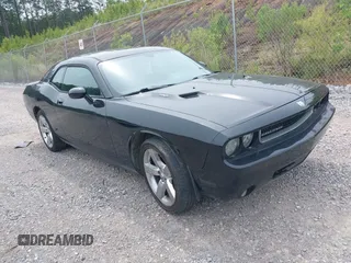 2010 Dodge Challenger R/T z VIN 2B3CJ5DT6AH283515, wystawiony jako IAAI lot #42091794 z przebiegiem Nie podano mil oraz . Historia ofert i sprzedaży dostępna na DreamBid. Obrazek 1.