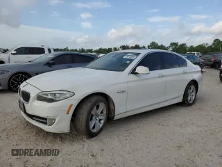 2011 BMW 5 Series 528i with VIN WBAFR1C51BC743598, listed as a Copart auction lot 53616355 with 176,609 mi miles and Clean Title. Bid and sale history available at carsss.com. Image 1.