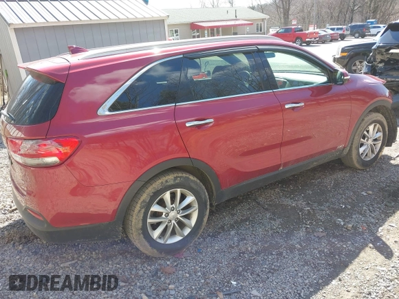 2018 Kia Sorento LX with VIN 5XYPGDA3XJG367865, listed as a IAAI auction lot 41904851 with 127,845 mi miles and . Bid and sale history available at carsss.com. Image 4.