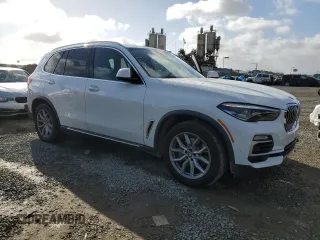 2020 BMW X5 sDrive40i with VIN 5UXCR4C05LLT18624, listed as a Copart auction lot 48844005 with 121,292 mi miles and Clean Title. Bid and sale history available at carsss.com. Image 4.