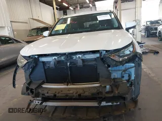 2020 Toyota Highlander LE with VIN 5TDBZRBH4LS020811, listed as a IAAI auction lot 42239163 with 88,757 mi miles and . Bid and sale history available at DreamBid. Image 13.