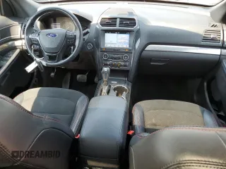2018 Ford Explorer XLT with VIN 1FM5K7D88JGA52781, listed as a Copart auction lot 60280685 with 59,687 mi miles and Salvage title. Bid and sale history available at DreamBid. Image 8.
