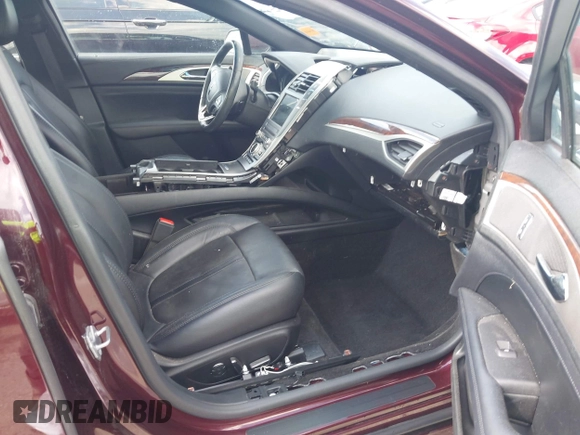 2017 Lincoln MKZ Reserve z VIN 3LN6L5F99HR648769, wystawiony jako IAAI lot #42252379 z przebiegiem 53 656 mil mil oraz . Historia ofert i sprzedaży dostępna na DreamBid. Obrazek 5.
