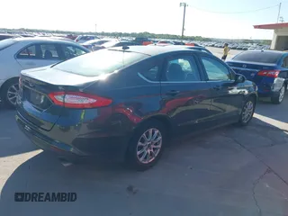 2016 Ford Fusion S z VIN 3FA6P0G7XGR126147, wystawiony jako IAAI lot #42577542 z przebiegiem 204 244 mil mil oraz . Historia ofert i sprzedaży dostępna na DreamBid. Obrazek 4.