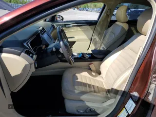 2016 Ford Fusion SE with VIN 3FA6P0HD1GR182692, listed as a Copart auction lot 52715035 with 130,714 mi miles and Clean Title. Bid and sale history available at DreamBid. Image 7.